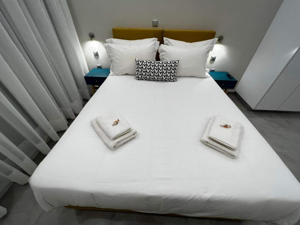 Atlantis Apartments Artemida  Bagian luar foto