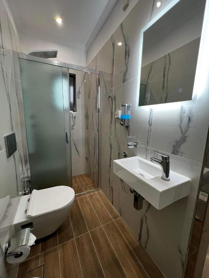 Atlantis Apartments Artemida  Bagian luar foto